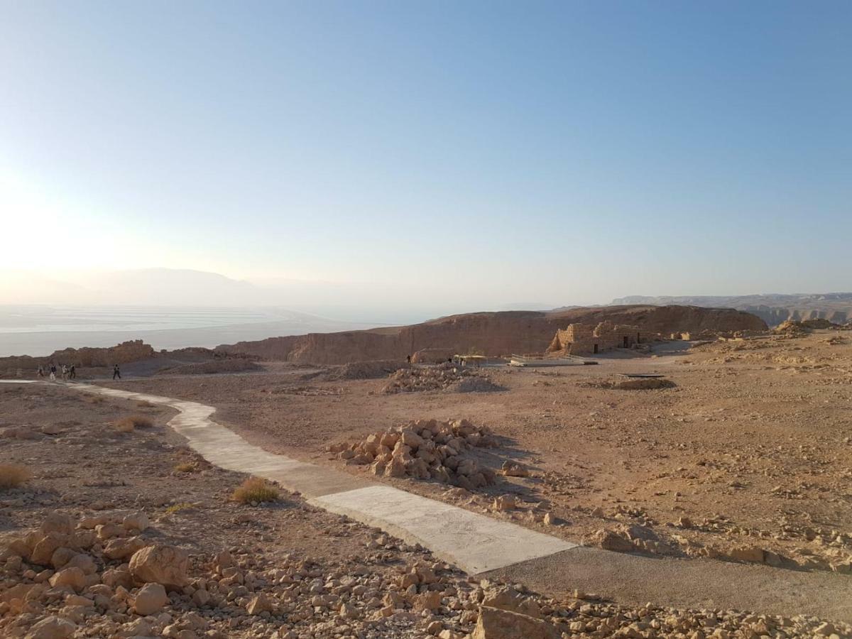 The Lowest Place On Earth B&B نيعوت حاكيكار المظهر الخارجي الصورة